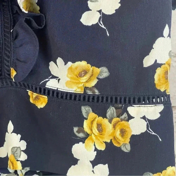 J By J.O.A Medium Navy Blue Floral Ruffle Top Cut Out Yellow White Bow Crop M - Picture 3 of 8